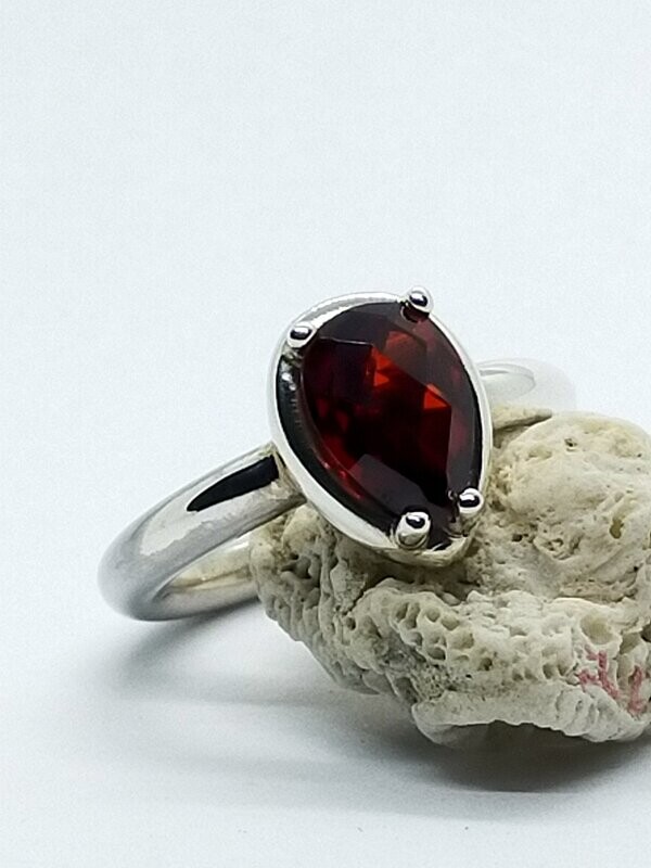Anillo de plata