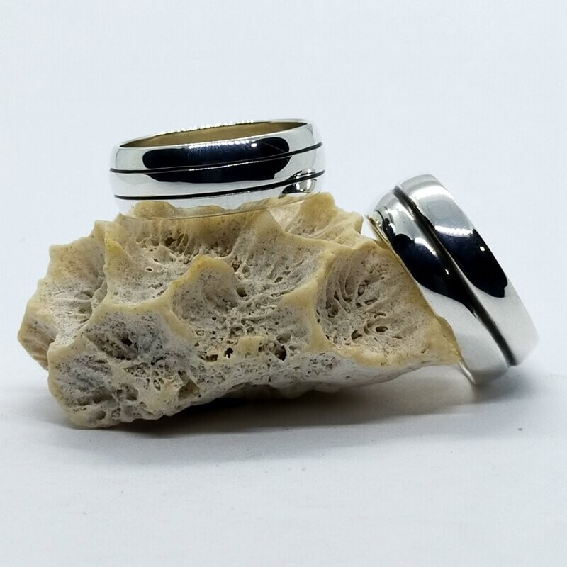 Anillo de plata