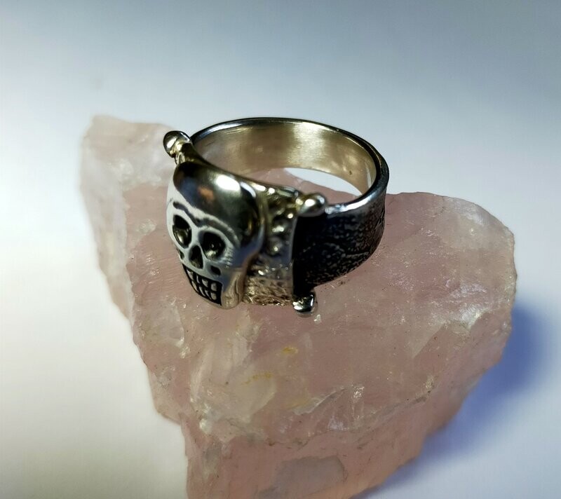 Anillo de plata calavera