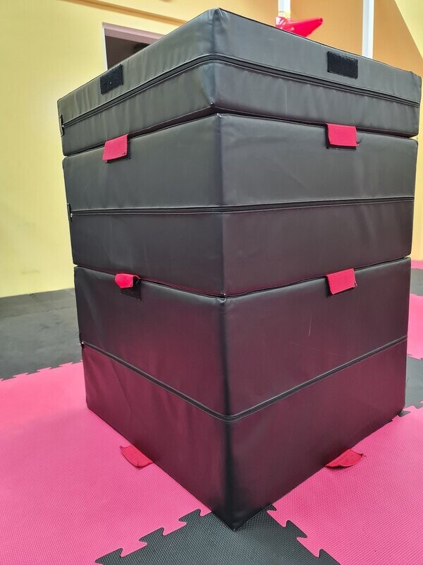Kick-Point Poly Kissen Turm