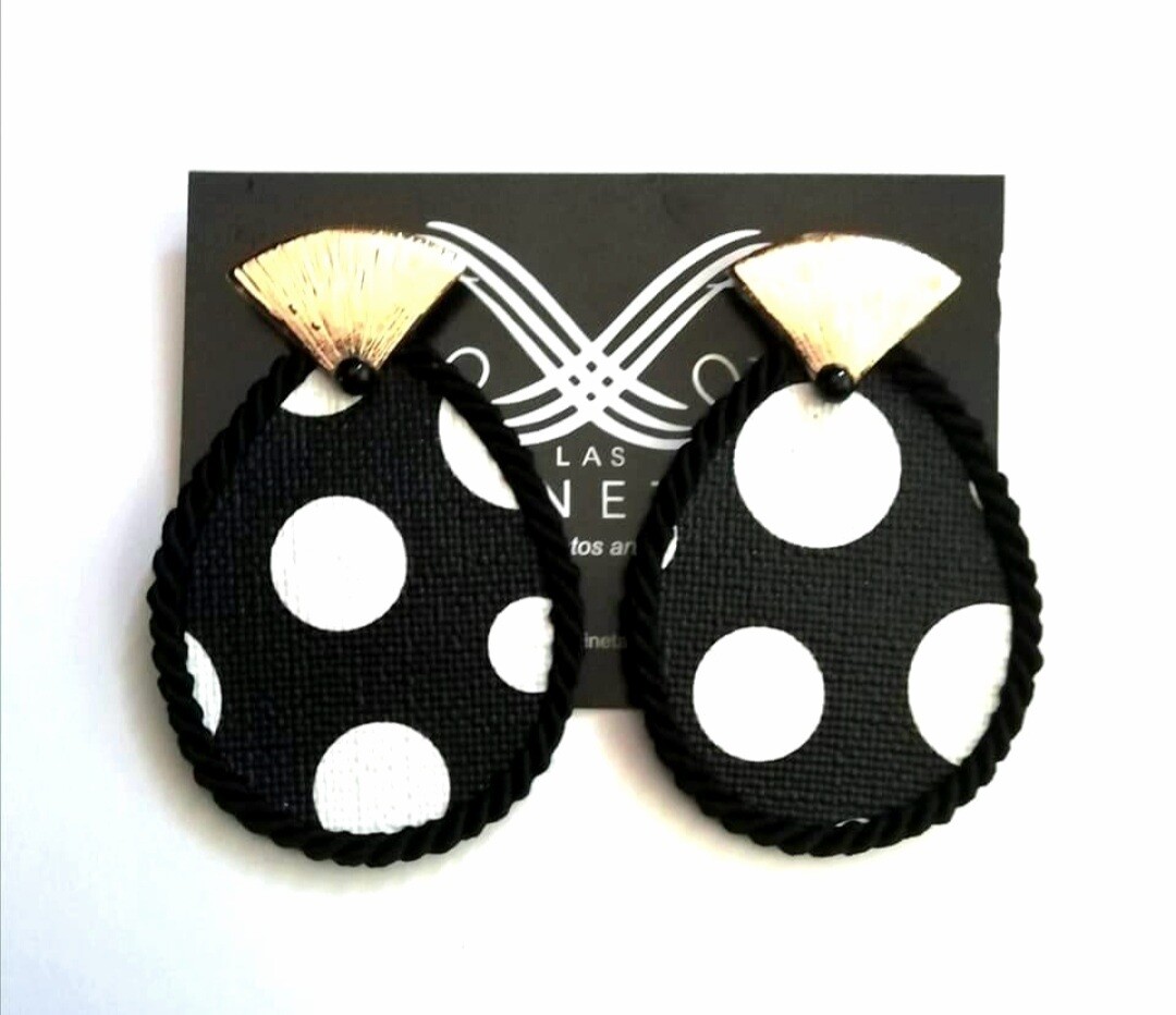 Pendientes lunares