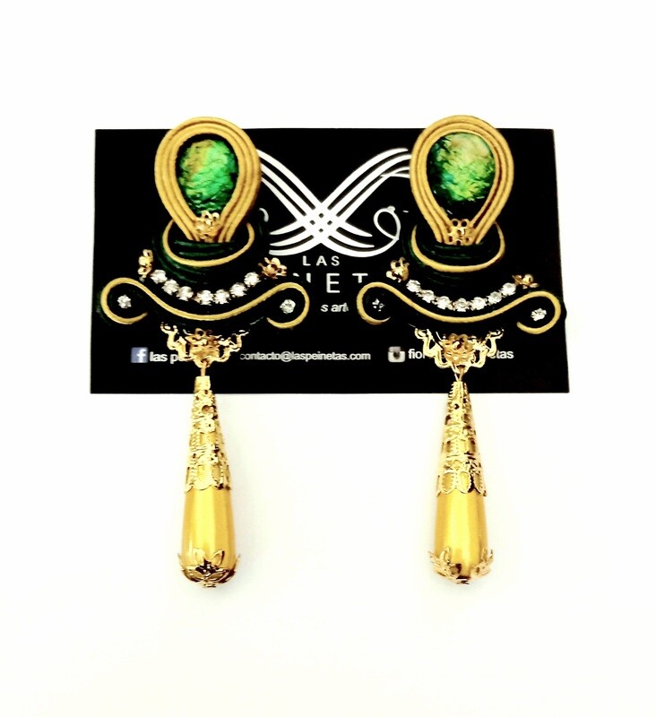 Pendientes artesanales