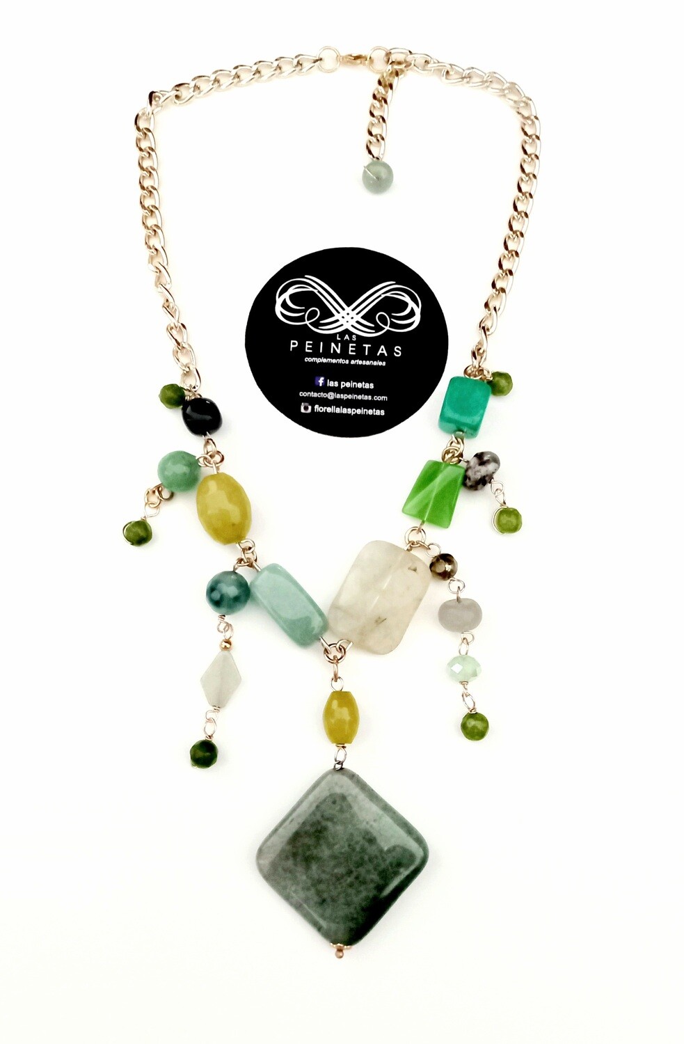 Collar jade