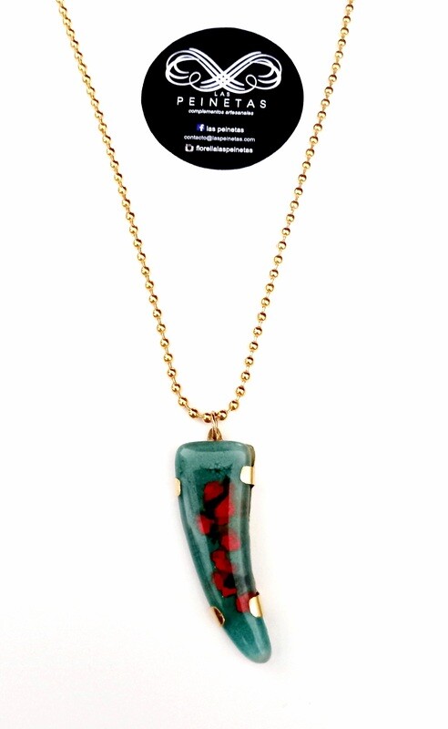 Collar largo jade engastado