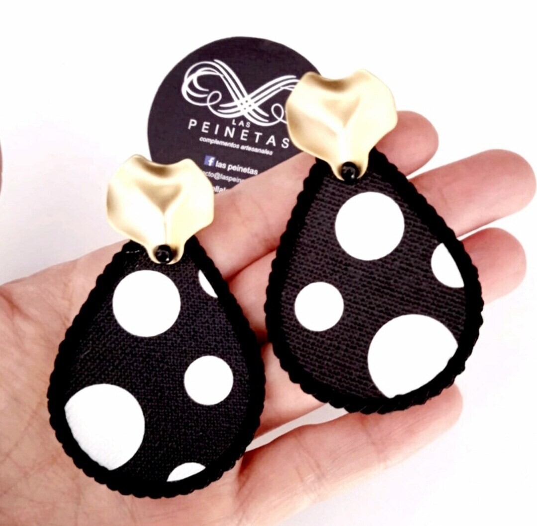Pendientes lunares