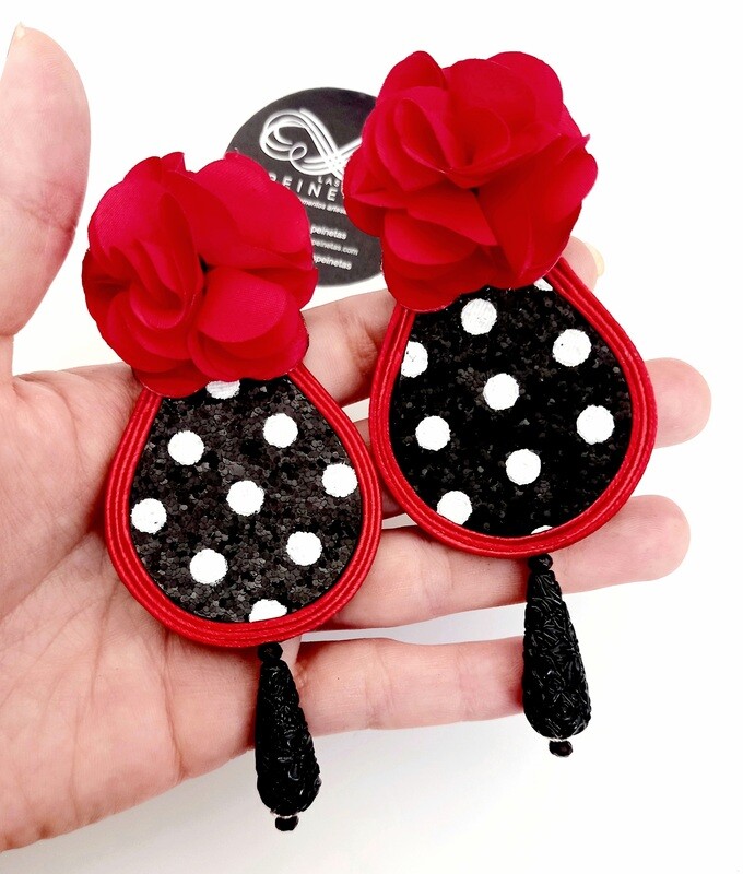 Pendientes lunares brillo (Cierre Omega) bajo pedido 