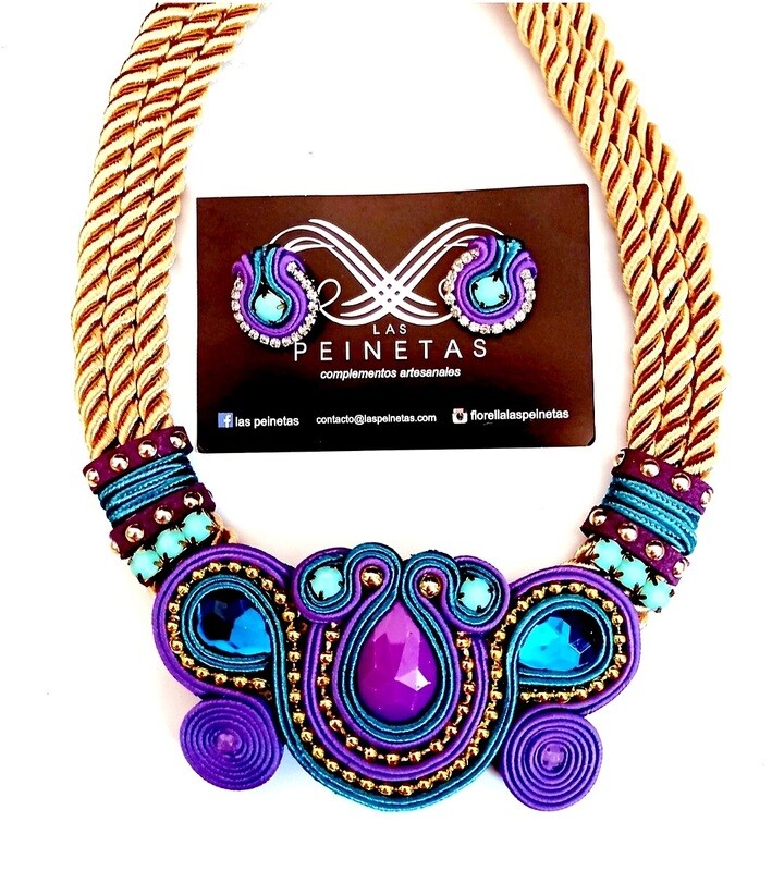 Conjunto beige y morado