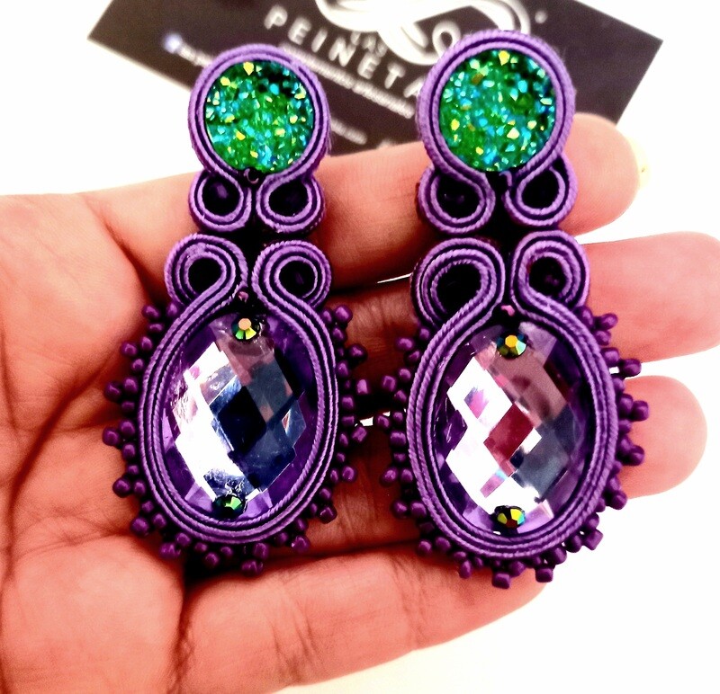 Pendientes morados (encargo)