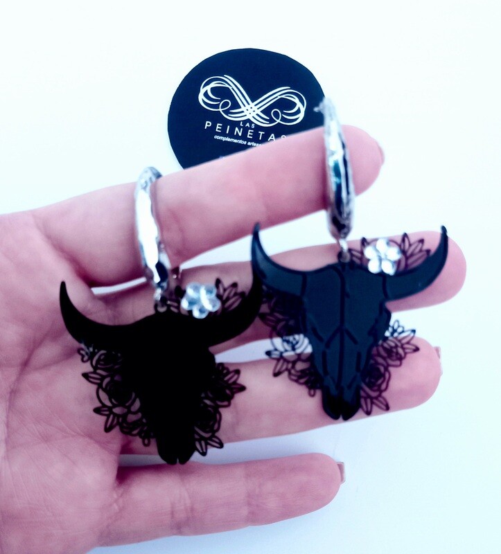 Pendientes artesanales toro