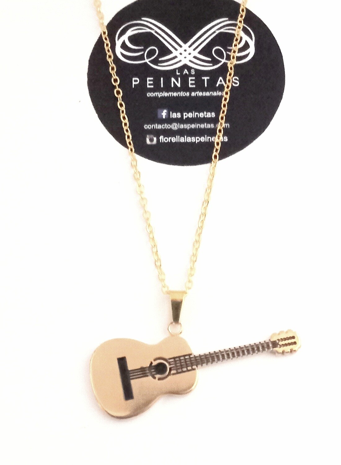 Cadena y colgante guitarra