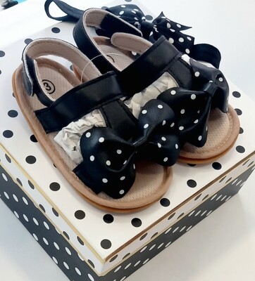 Zapatos y calcetines