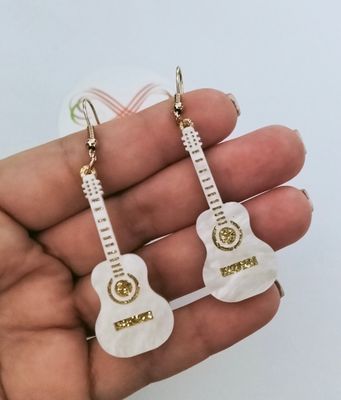 Pendientes guitarra blancos