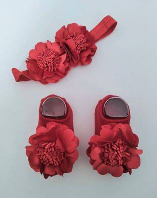 Calcetines con diadema. 3 a 12 M