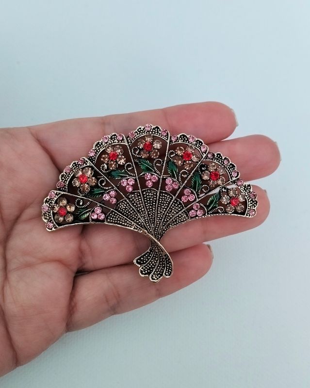 Broche