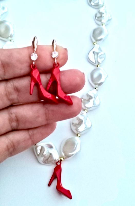 Conjunto de perlas con pendientes