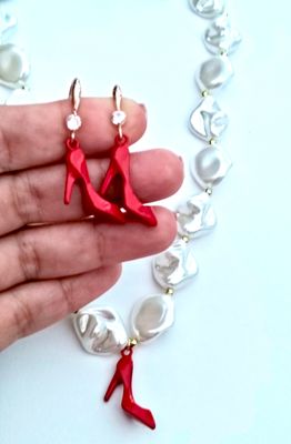 Conjunto de perlas con pendientes