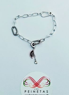 Pulsera con abalorio de abanico