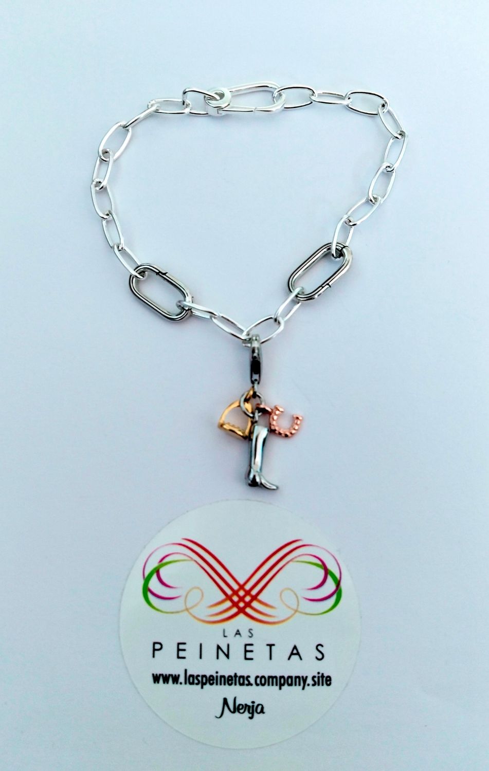 Pulsera ajustable con abalorio