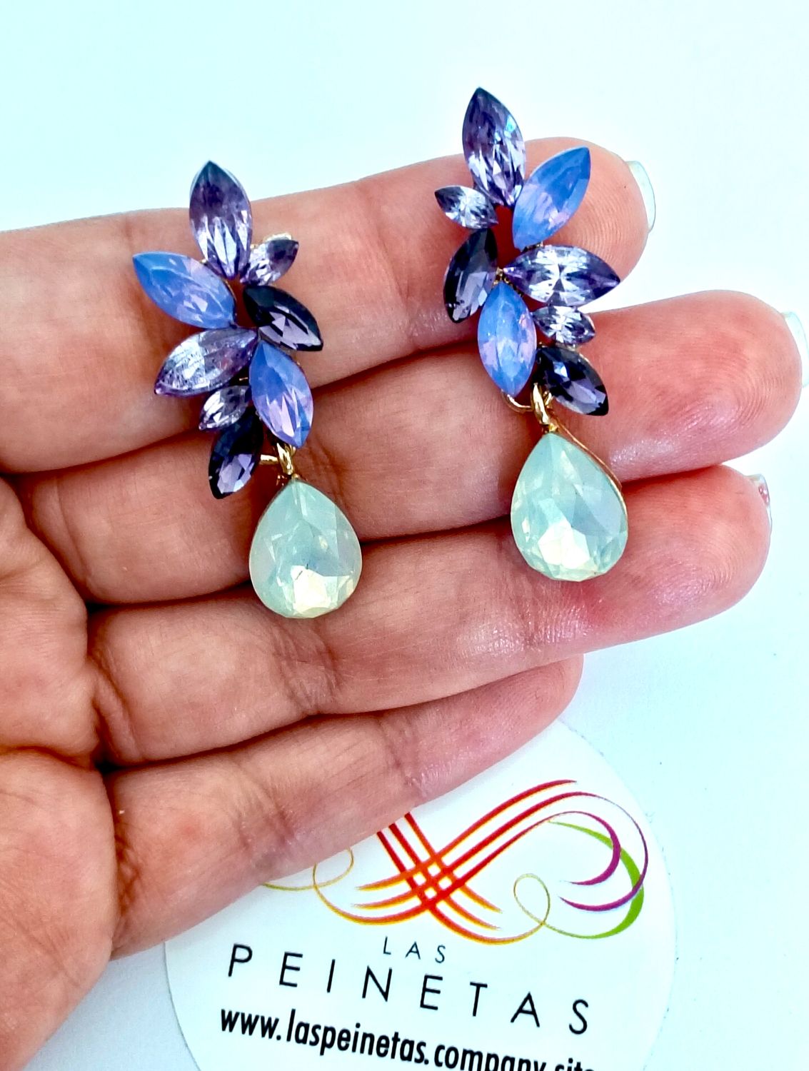 Pendientes artesanales morados
