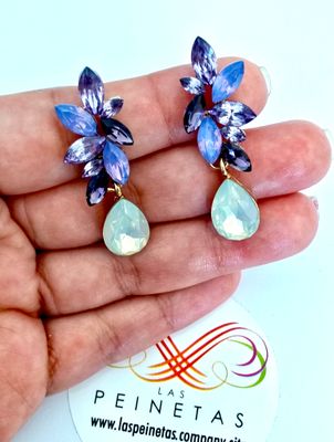 Pendientes artesanales morados