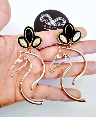Pendientes caballos 