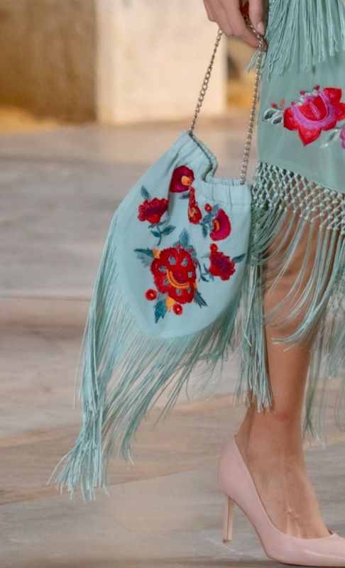 Bolso de flecos