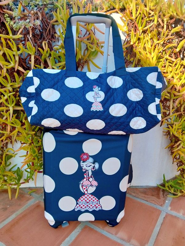 Funda de maleta con bolso a juego