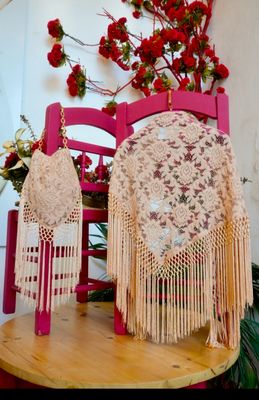 Mantoncillo beige