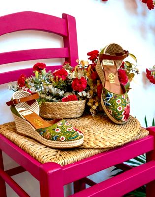 Esparteñas bordadas valle