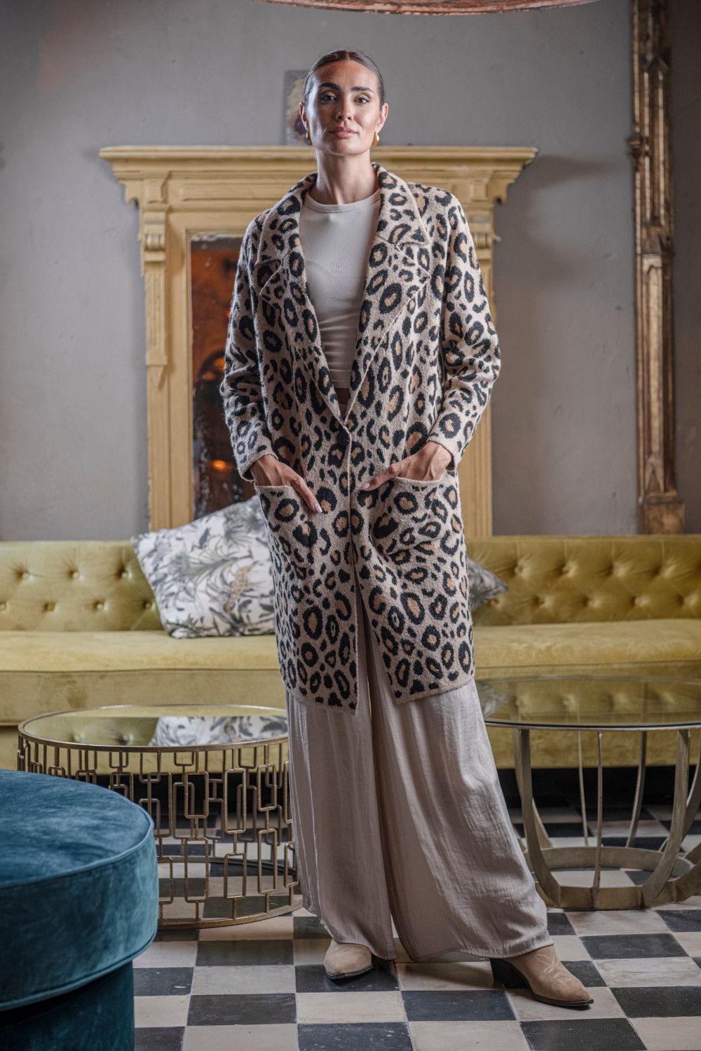 Abrigo animal print beige 