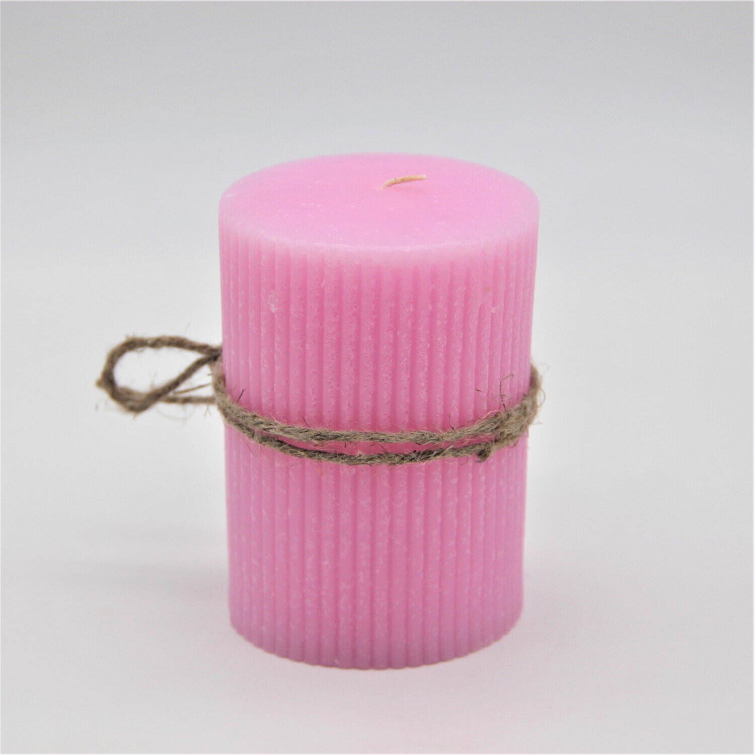 Свеча столбик розовая 6.6*9.2 см