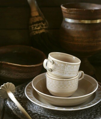 Чашка чайная с орнаментом золотисто-коричневый 250 мл