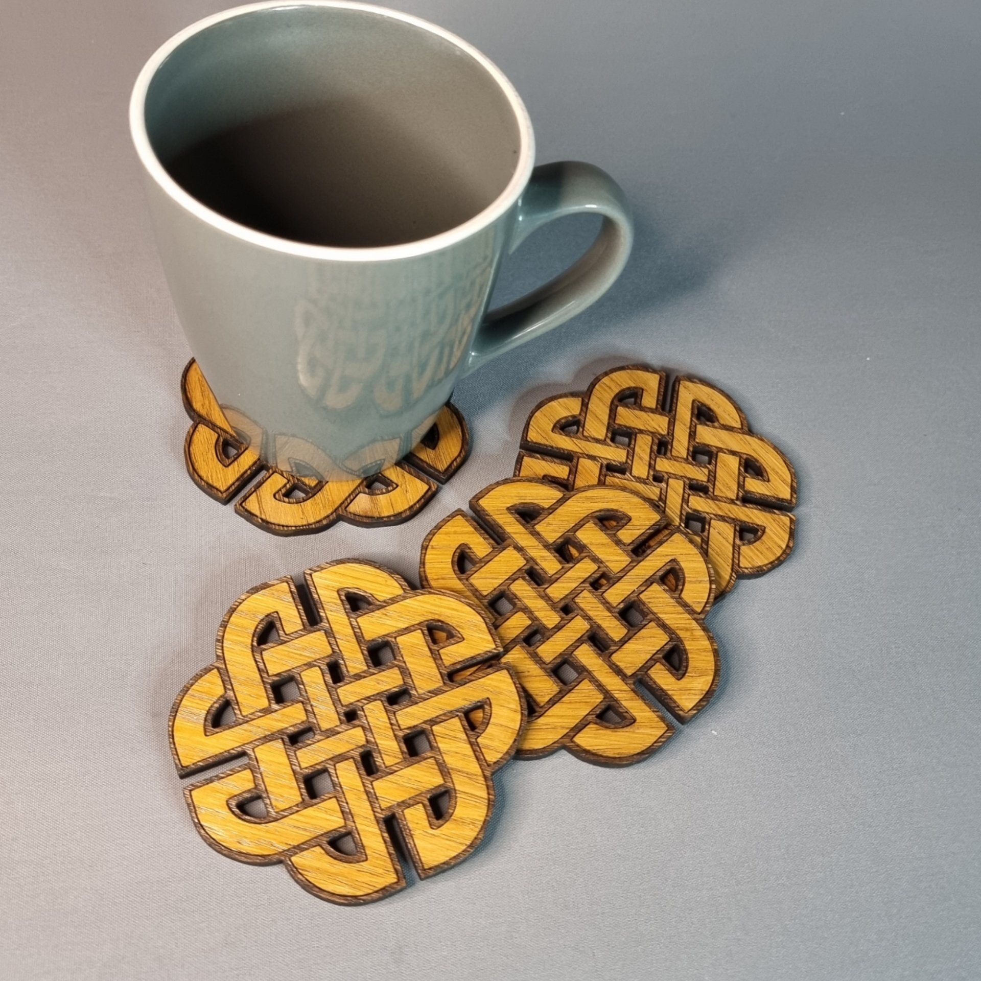 Celtic Knot Oak veneer Coasters (SET OF 4)