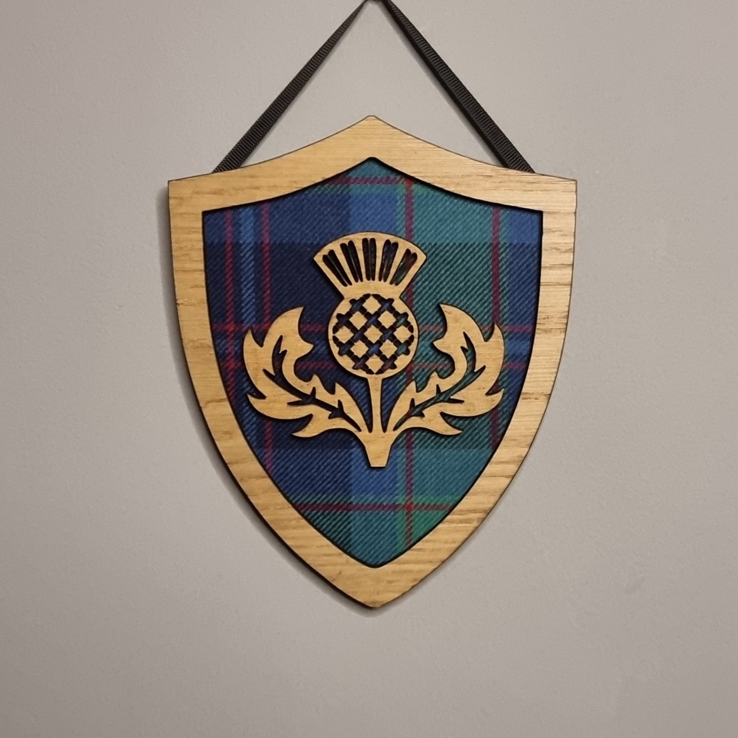Hanging Shield With Scottish Thistle