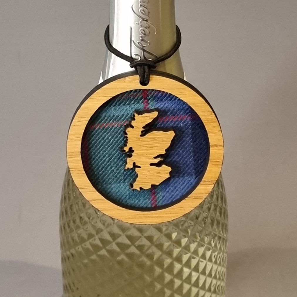 Tartan Scotland Map Bottle Neck Gift Tag
