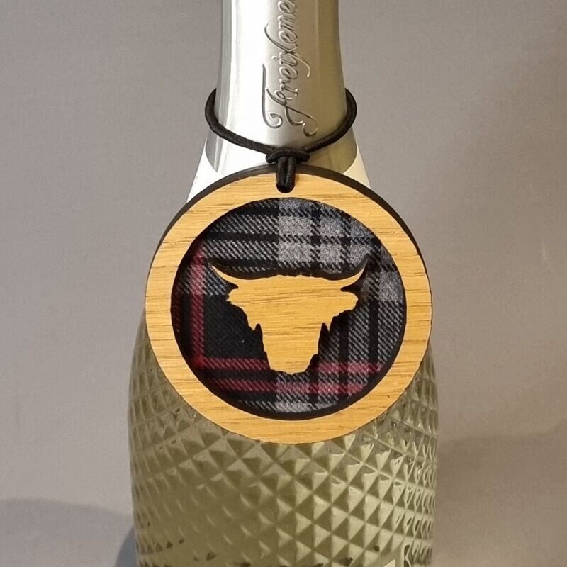Tartan Highland Cow Map Bottle Neck Gift Tag