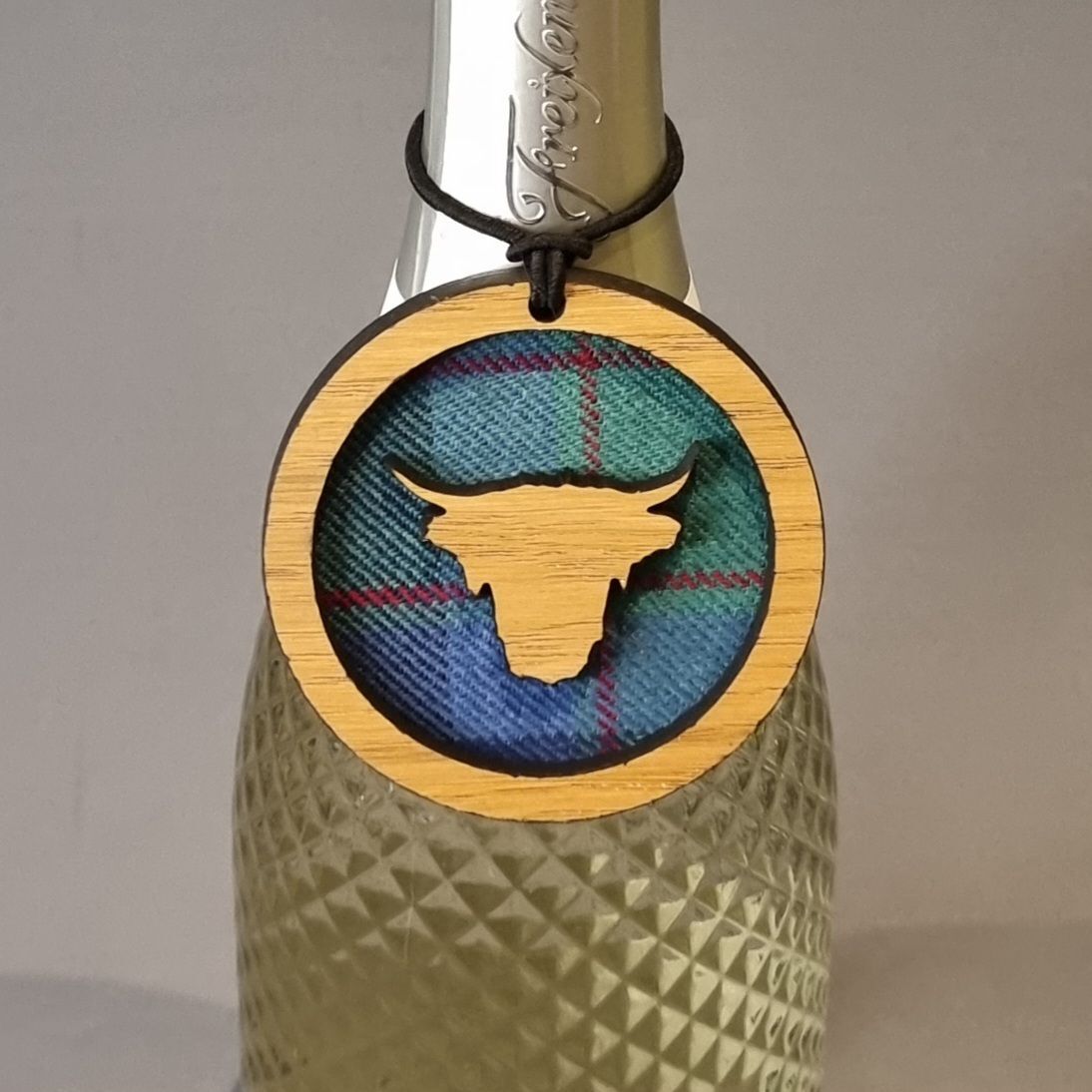 Tartan Highland Cow Map Bottle Neck Gift Tag