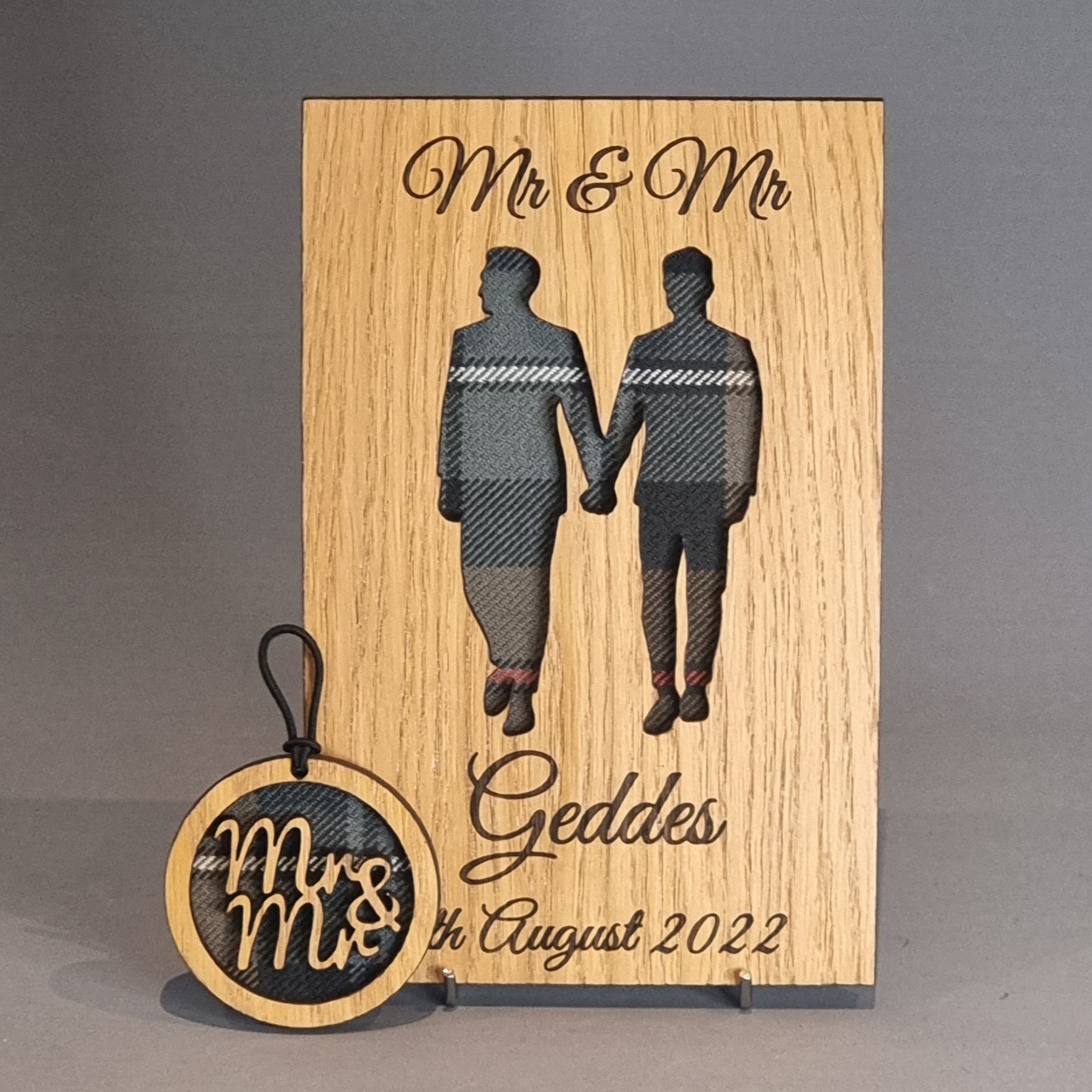 Mr & Mr Wee Scottish Wedding Frame (FREE GIFT TAG) Personalised