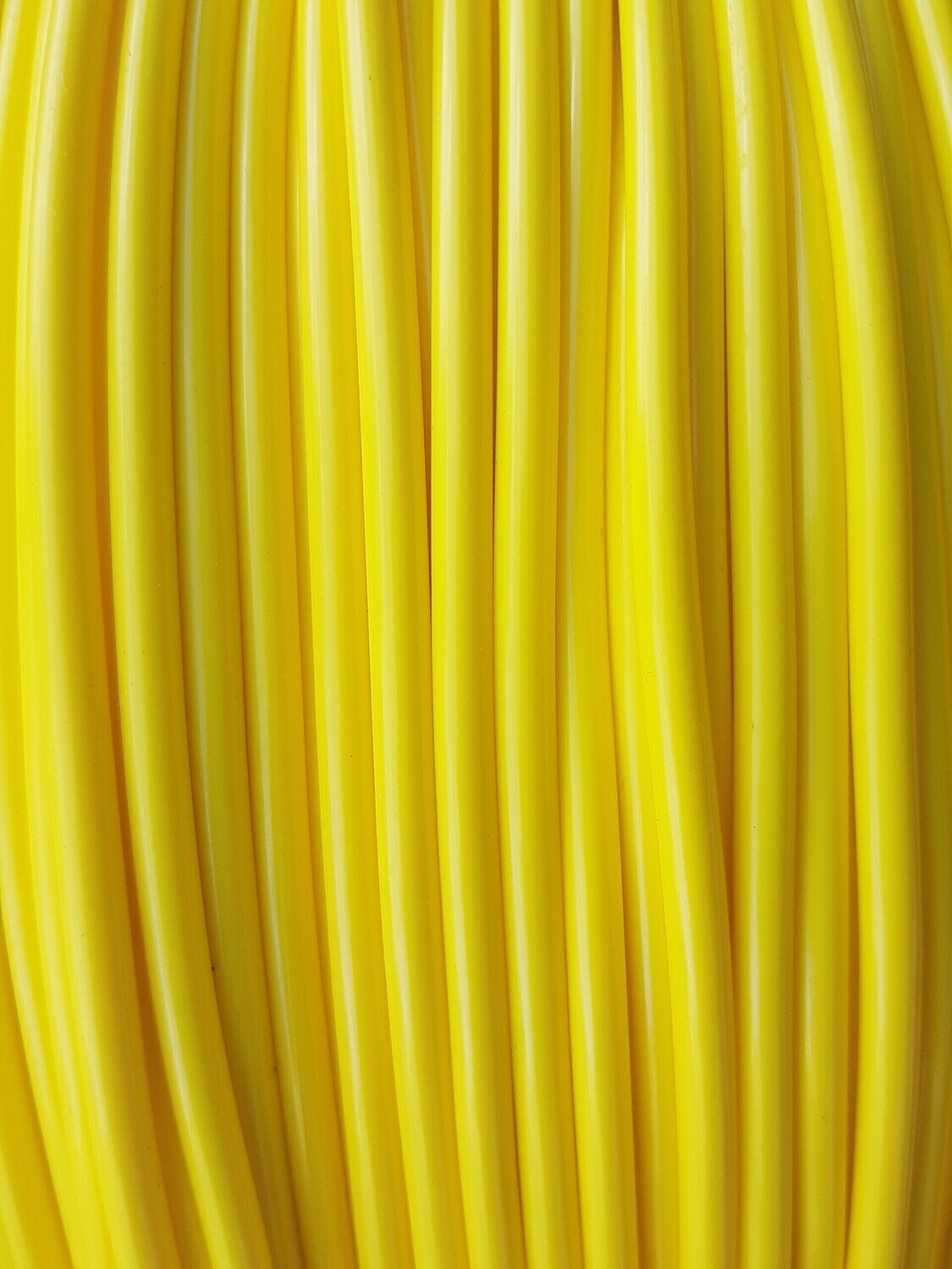 FIL JAUNE PLEIN DE 4mm DE DIAMETRE (environ)
