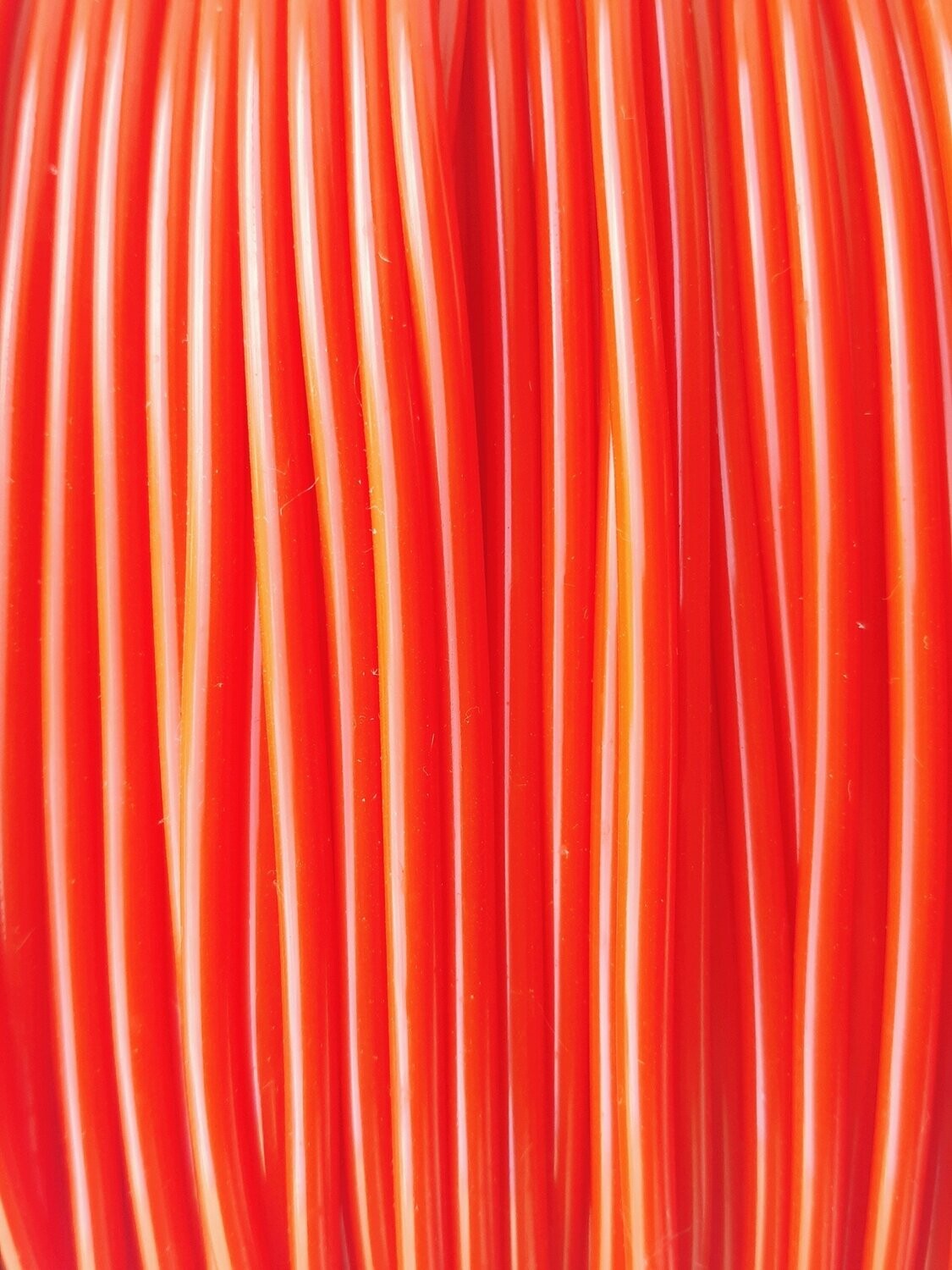 FIL ROUGE PLEIN DE 4mm DE DIAMETRE (environ)