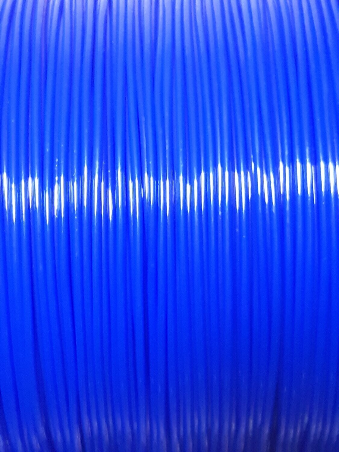 FIL SCOUBIDOU BLEU DE 2mm DE DIAMETRE (environ)