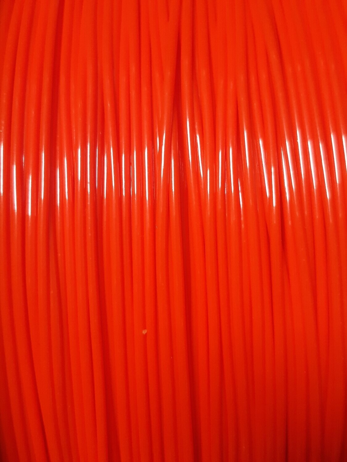 FIL SCOUBIDOU ROUGE DE 2mm DE DIAMETRE (environ)
