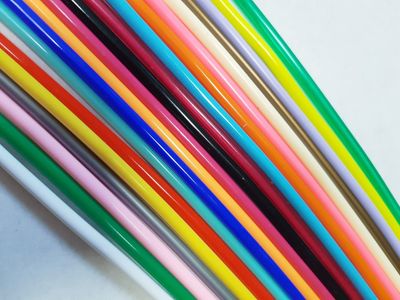 FILS PLASTIQUE CREUX 4mm - AU METRE