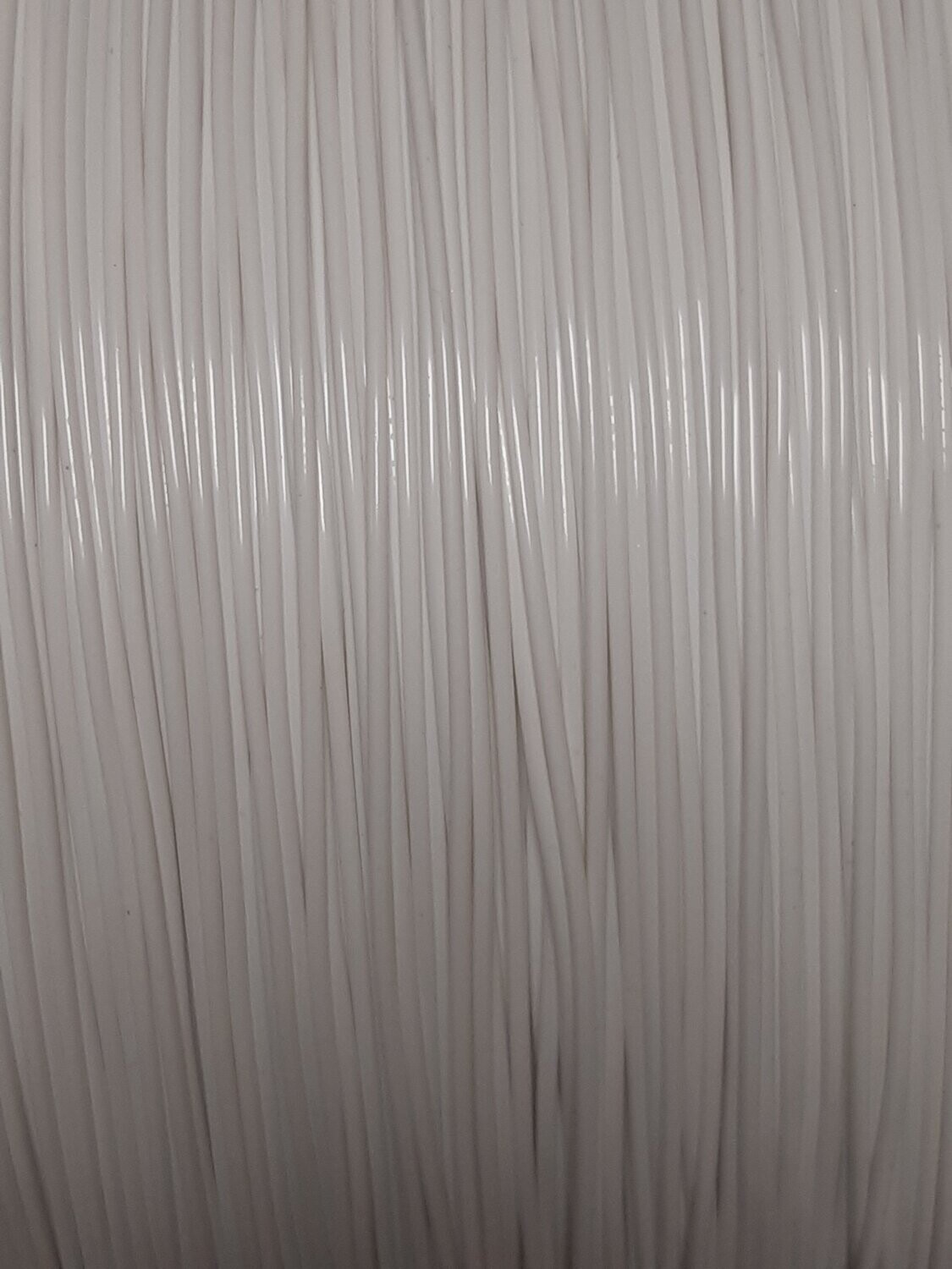 FIL SCOUBIDOU BLANC DE 2mm DE DIAMETRE (environ)