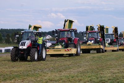 Grünland- und Futtertechnik