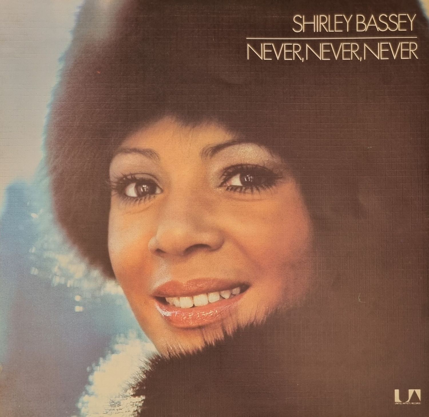 Shirley Bassey – Never, Never, Never (1973) Gatefold