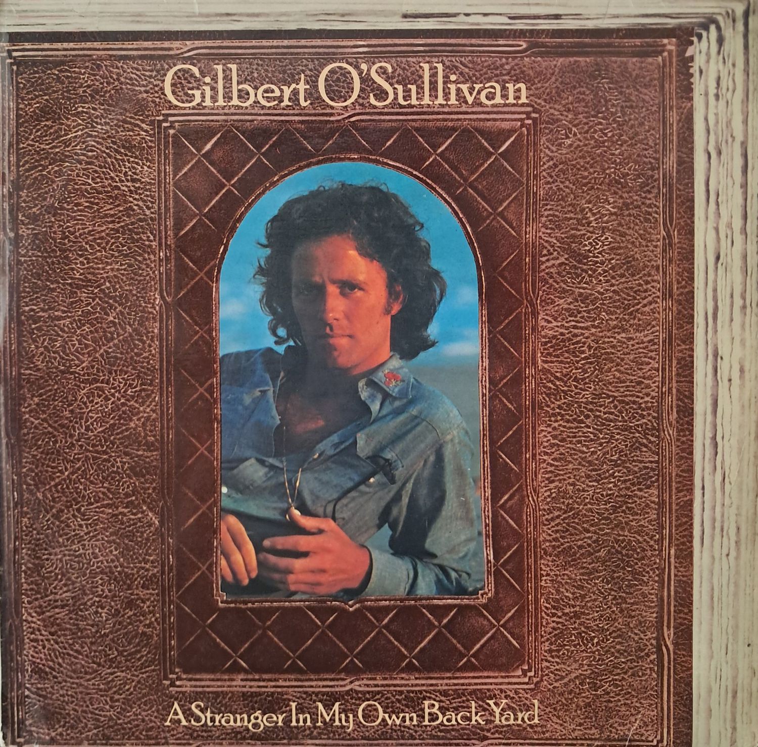 Gilbert O'Sullivan – A Stranger In My Own Back Yard (1974)