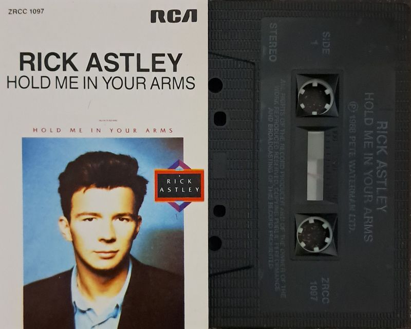 Rick Astley – Hold Me In Your Arms (1988)