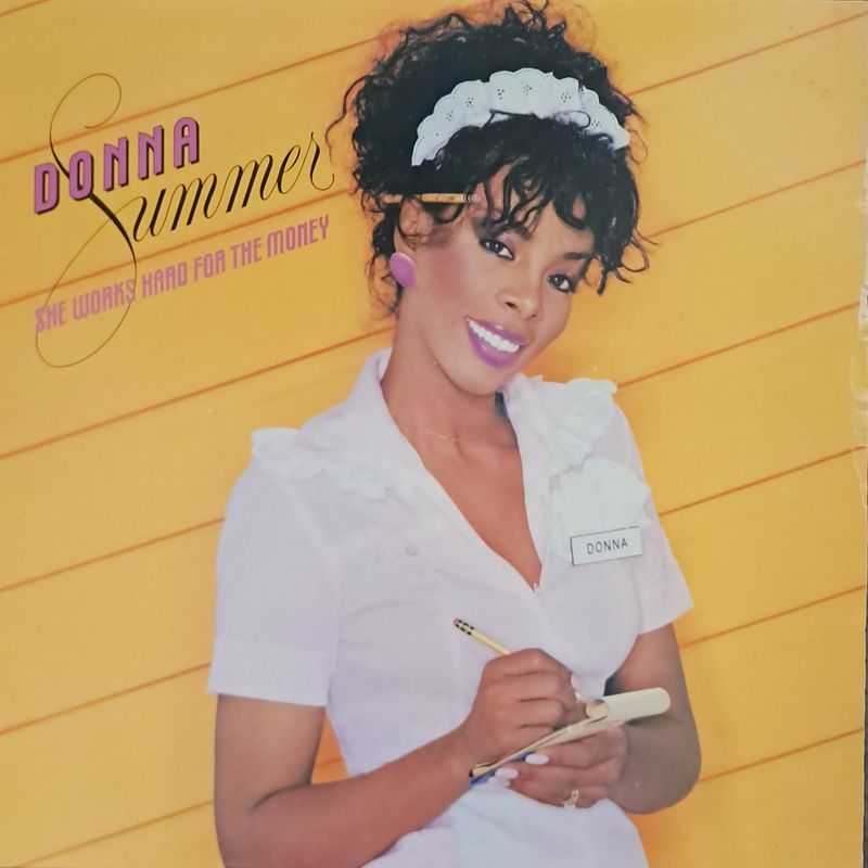 Donna Summer – She Works Hard For The Money (1983)