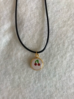 Collana Ciliegia I